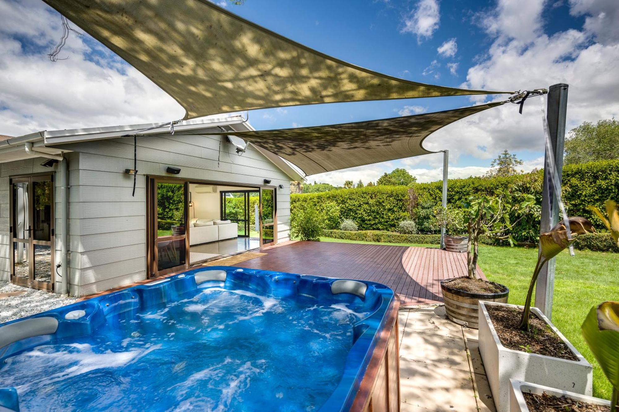 Villa Sunny Oasis - Havelock North Retreat Extérieur photo