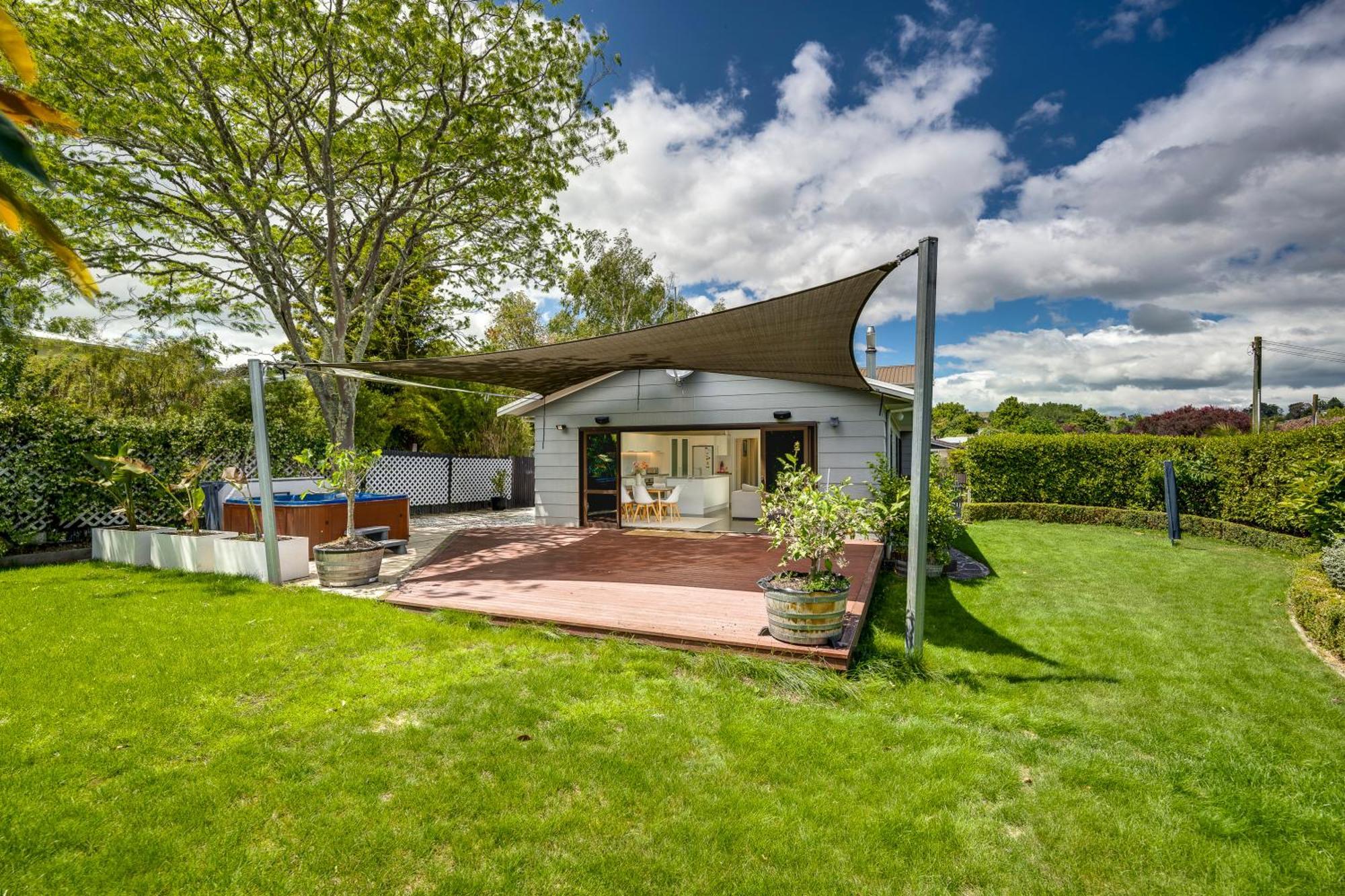 Villa Sunny Oasis - Havelock North Retreat Extérieur photo