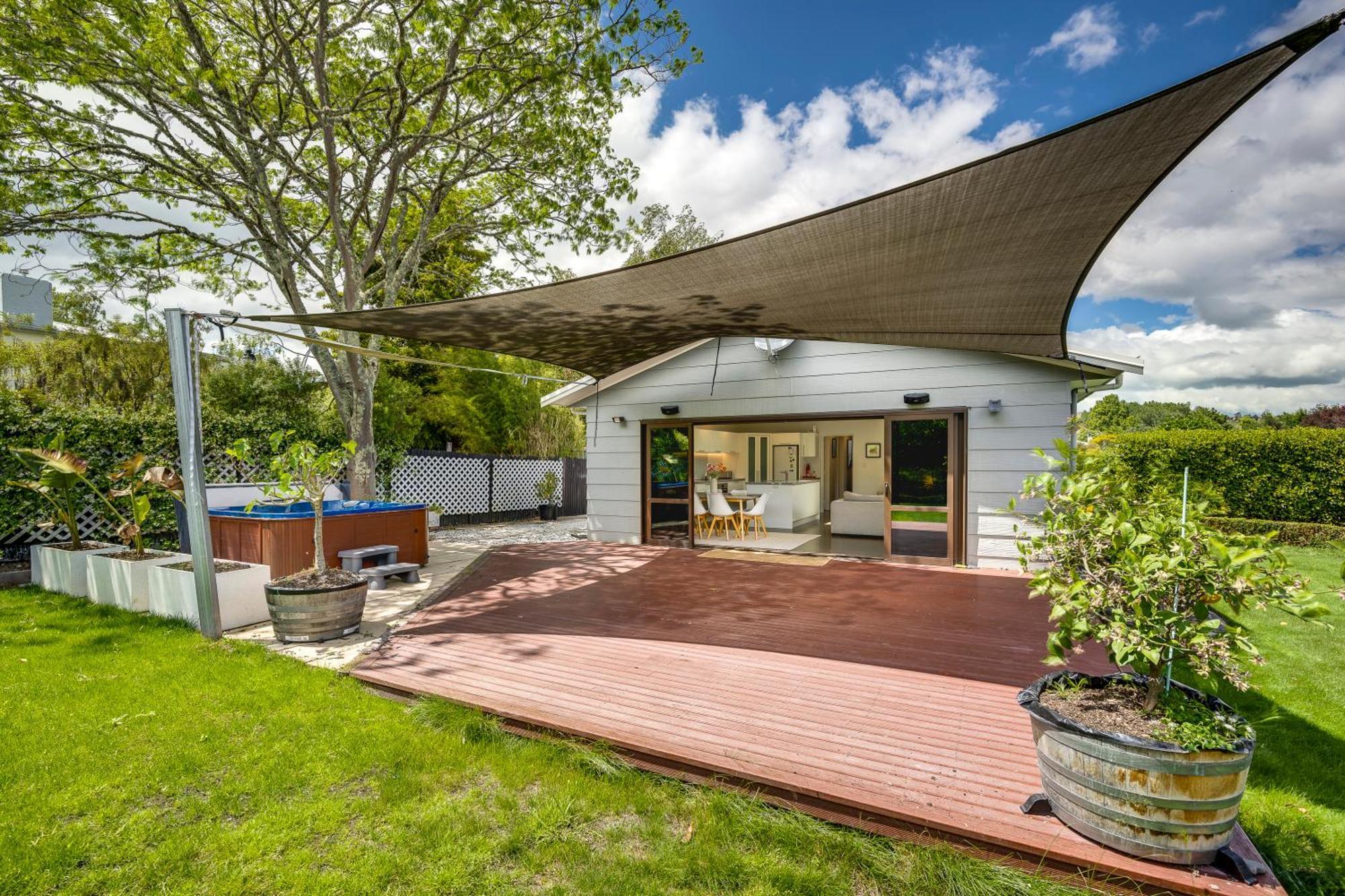 Villa Sunny Oasis - Havelock North Retreat Extérieur photo